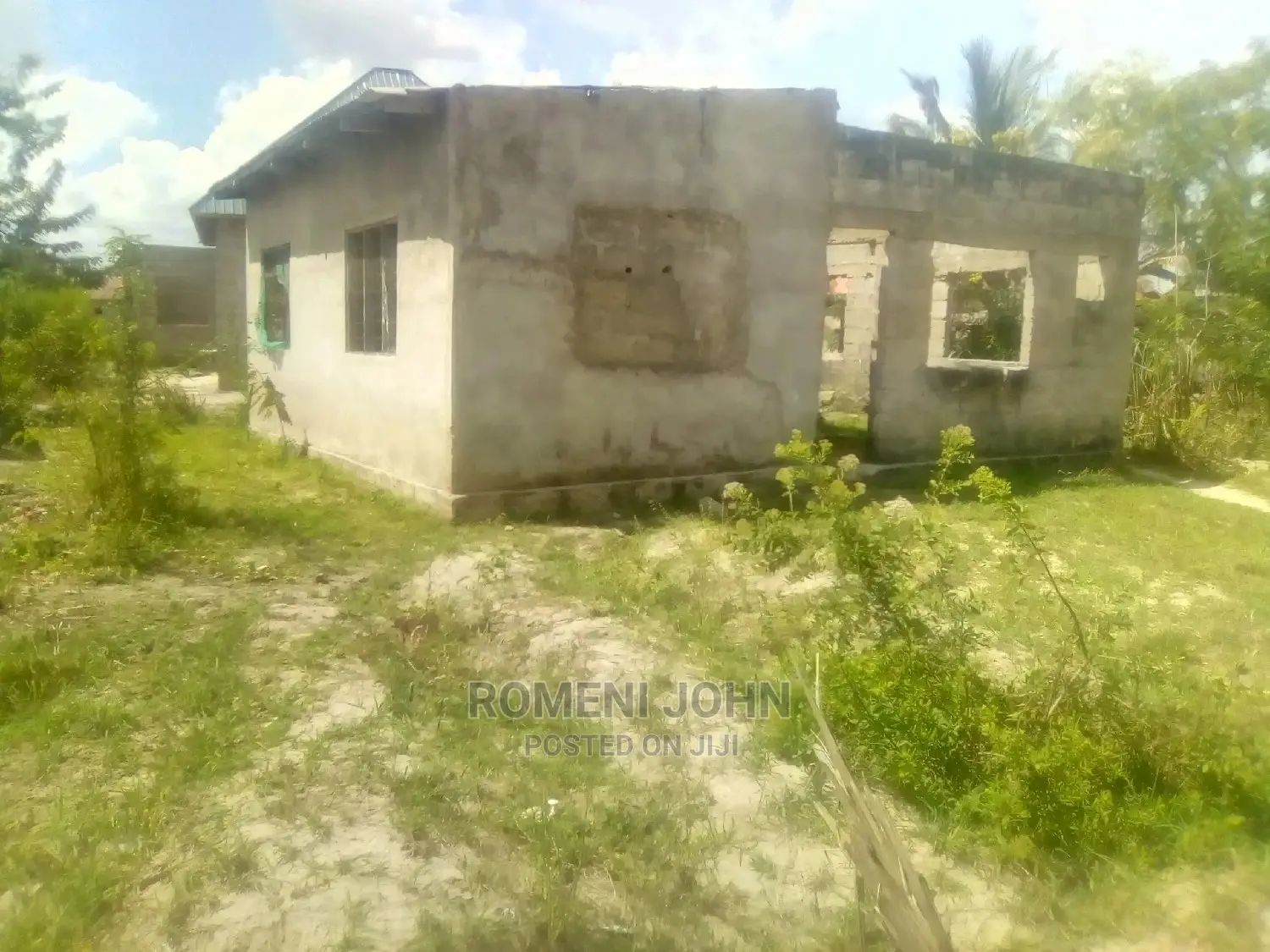 4bdrm Townhouse/Terrace in Tanzania Dareslaam for Sale