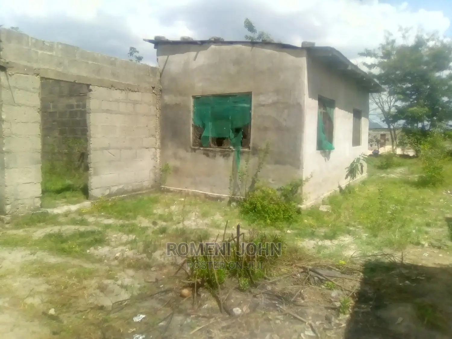 4bdrm Townhouse/Terrace in Tanzania Dareslaam for Sale
