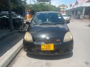 Toyota Vitz 1.3 AWD 3dr 2004 Black