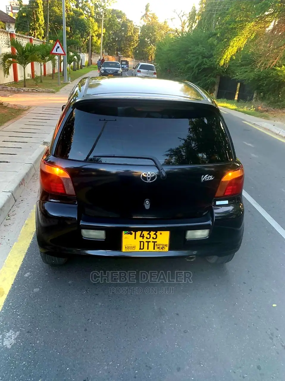 Toyota Vitz 1.3 AWD 3dr 2005 Black