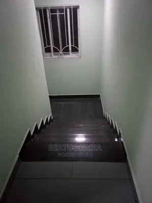 3bdrm Block of Flats in Kariakoo Fire for rent