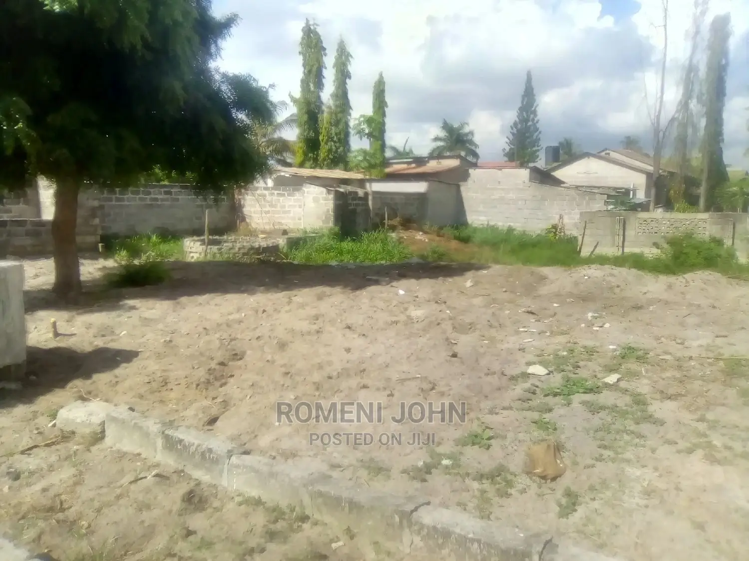 Furnished 6bdrm Townhouse/Terrace in Tanzania 1 for Sale