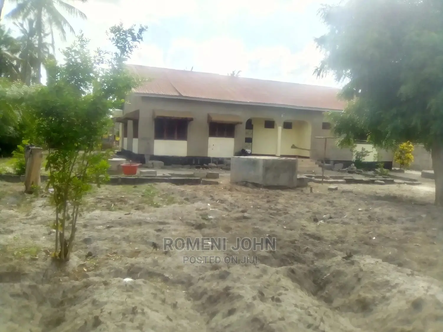 Furnished 6bdrm Townhouse/Terrace in Tanzania 1 for Sale