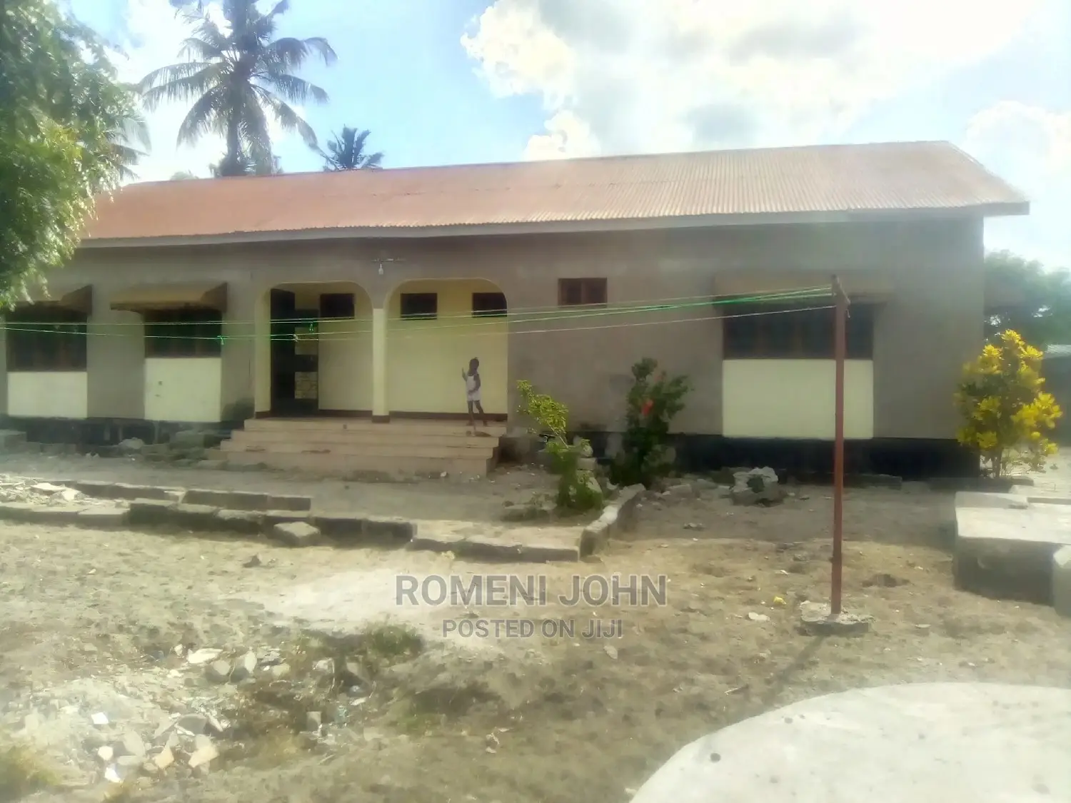 Furnished 6bdrm Townhouse/Terrace in Tanzania 1 for Sale