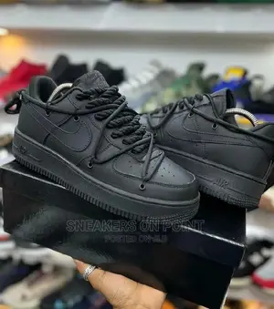 Nike Air Force 1