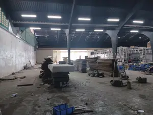 Warehouse With Yard