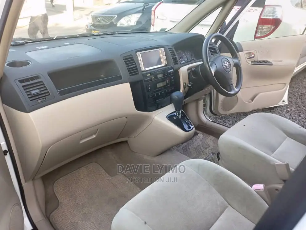 Toyota Corolla Spacio 1.5 v 2003 White