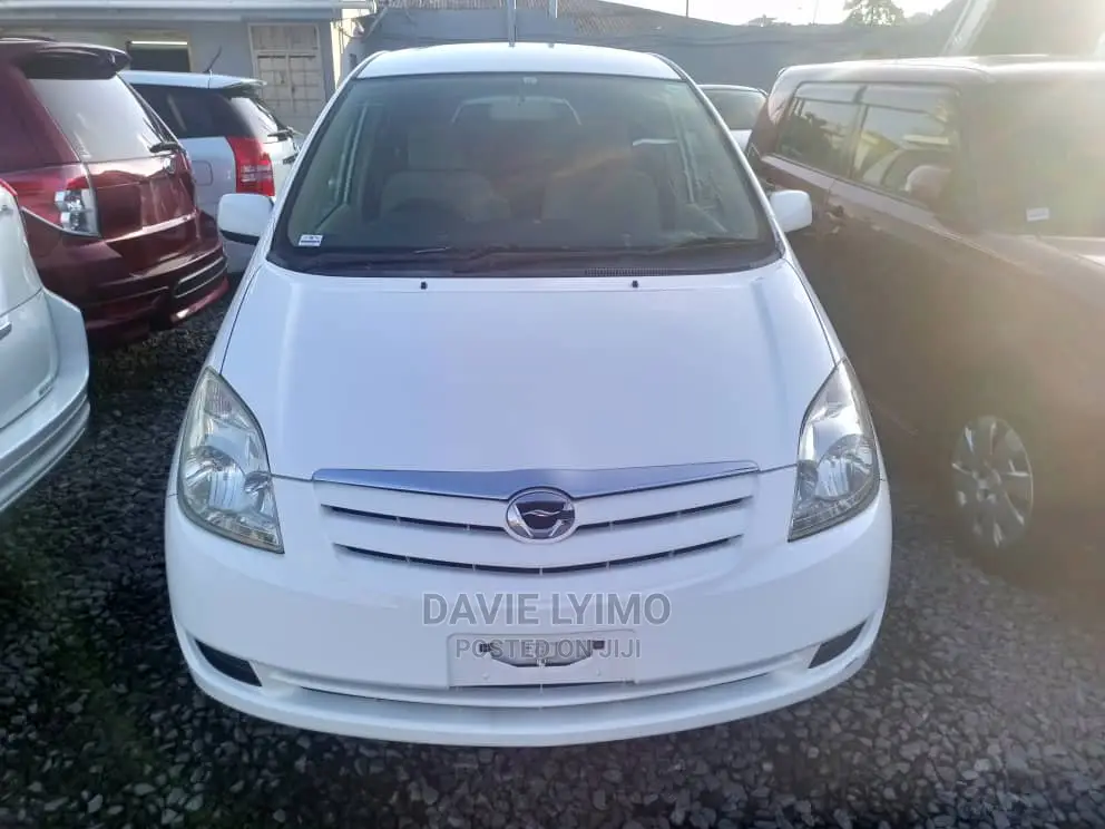 Toyota Corolla Spacio 1.5 v 2003 White