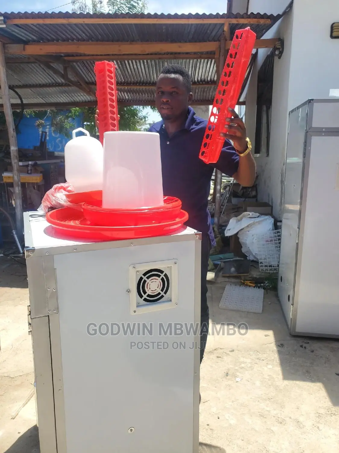 Tunauza Mashine Za Kutotoleshea Vifaranga Kwa Bei Poa