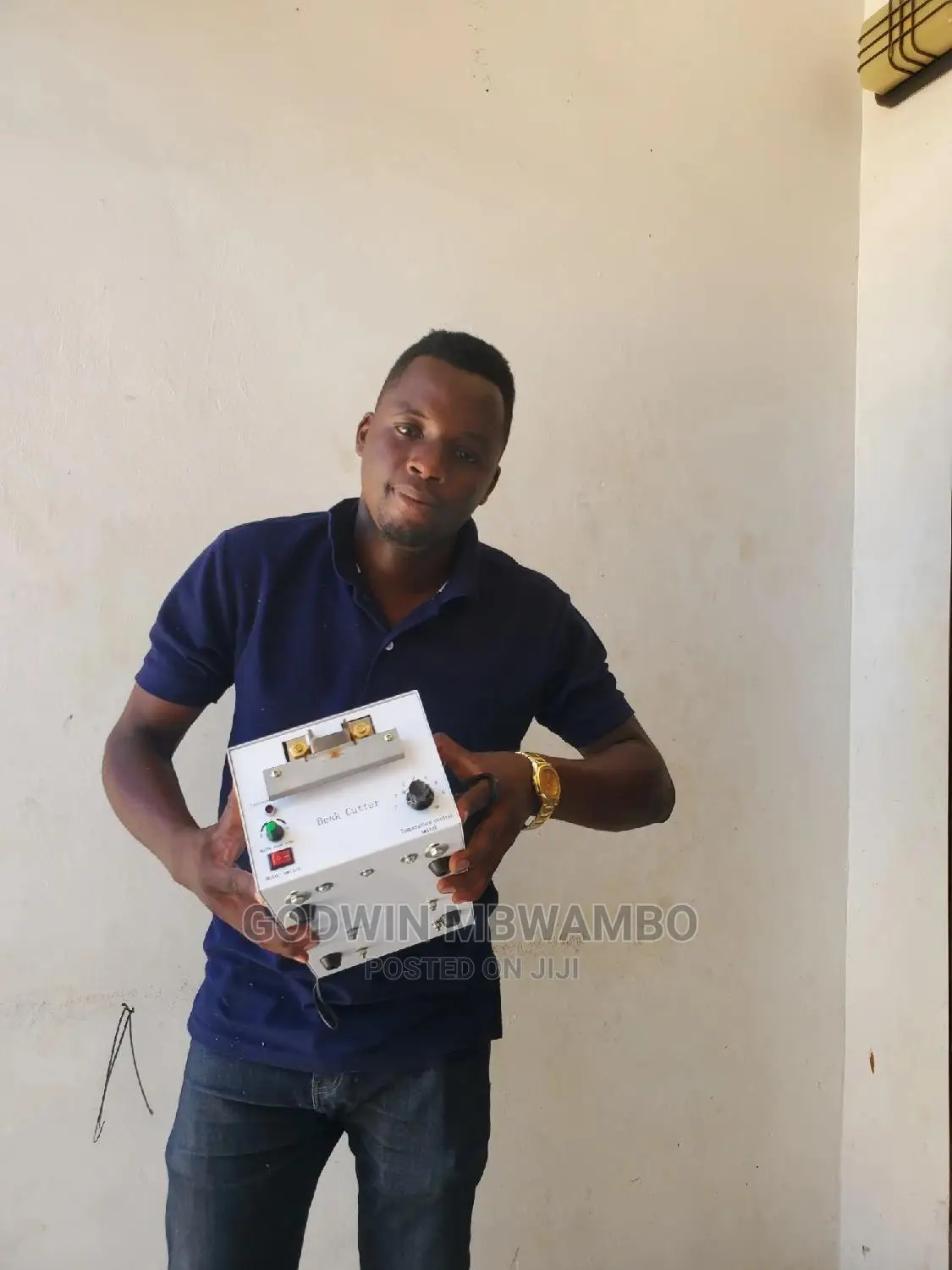 Tunauza Mashine Za Kutotoleshea Vifaranga Kwa Bei Poa