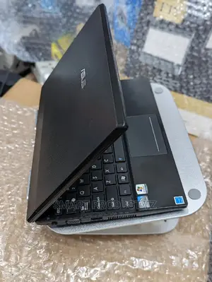 Laptop Asus Eee PC 1016P 2GB Intel Atom HDD 250GB