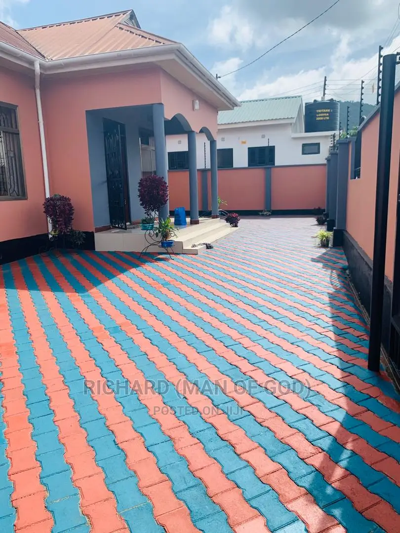 3bdrm Bungalow in Arusha for Sale