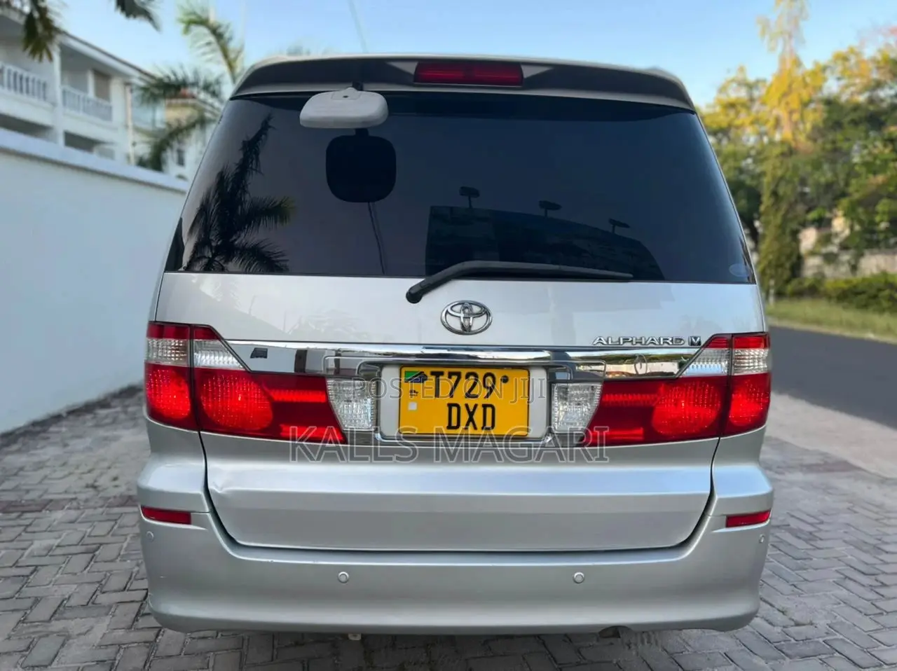 Toyota Alphard 2004 Silver