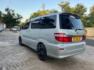Toyota Alphard 2004 Silver