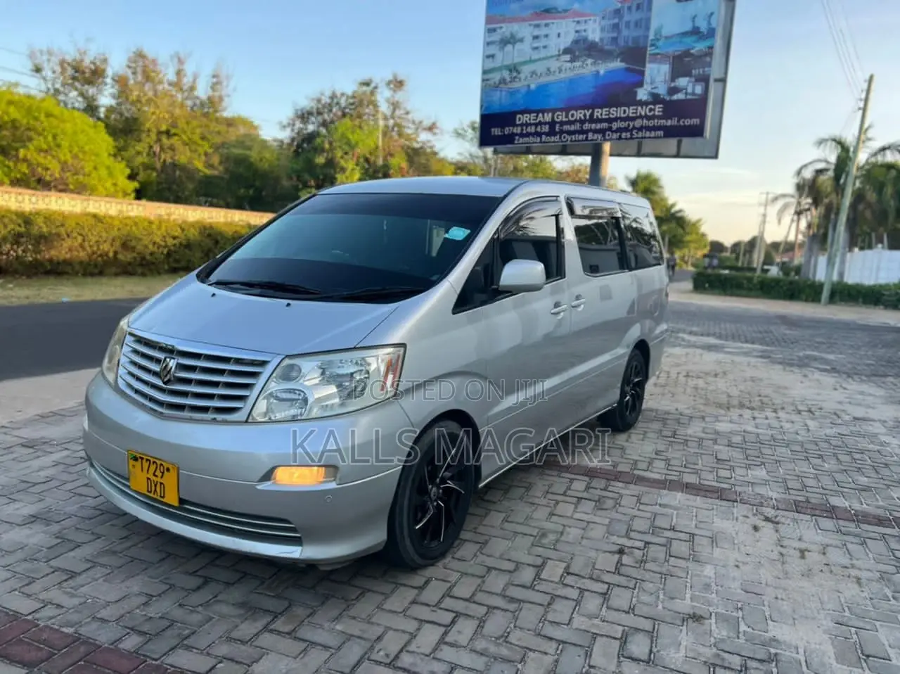 Toyota Alphard 2004 Silver