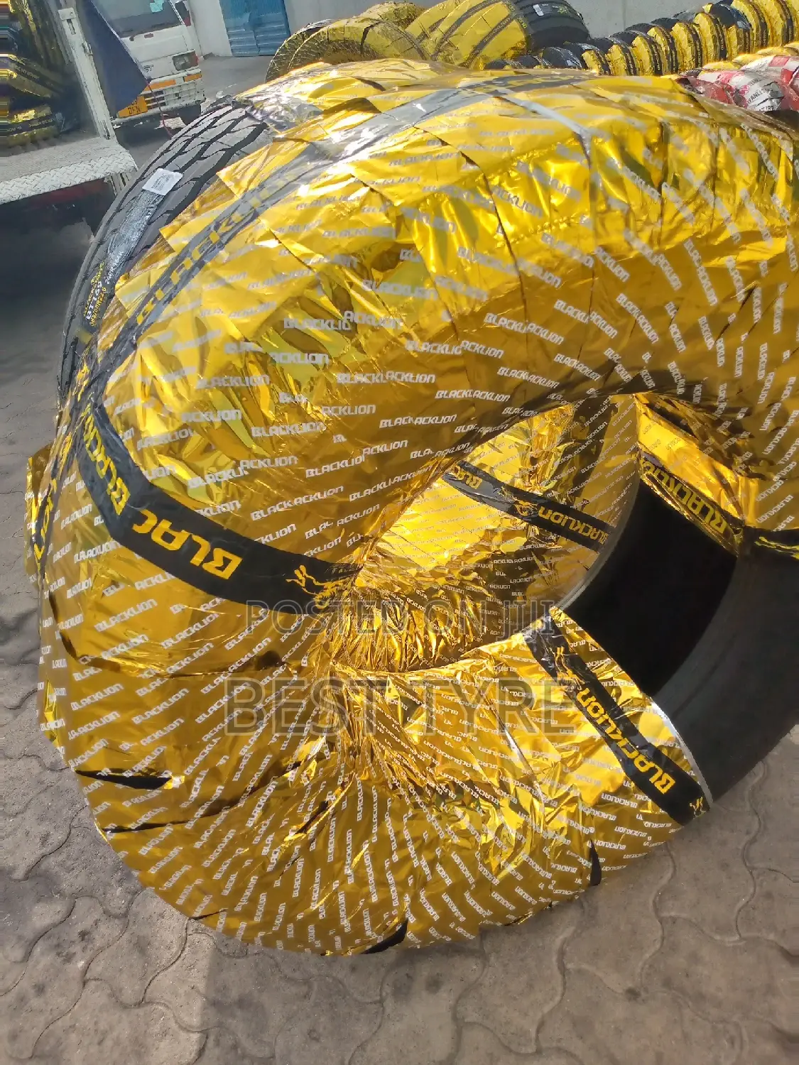 Blacklion Supersingle 385/80r22.5