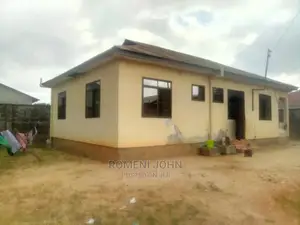 Furnished 5bdrm Townhouse/Terrace in Tanzania Daressalaam for Sale