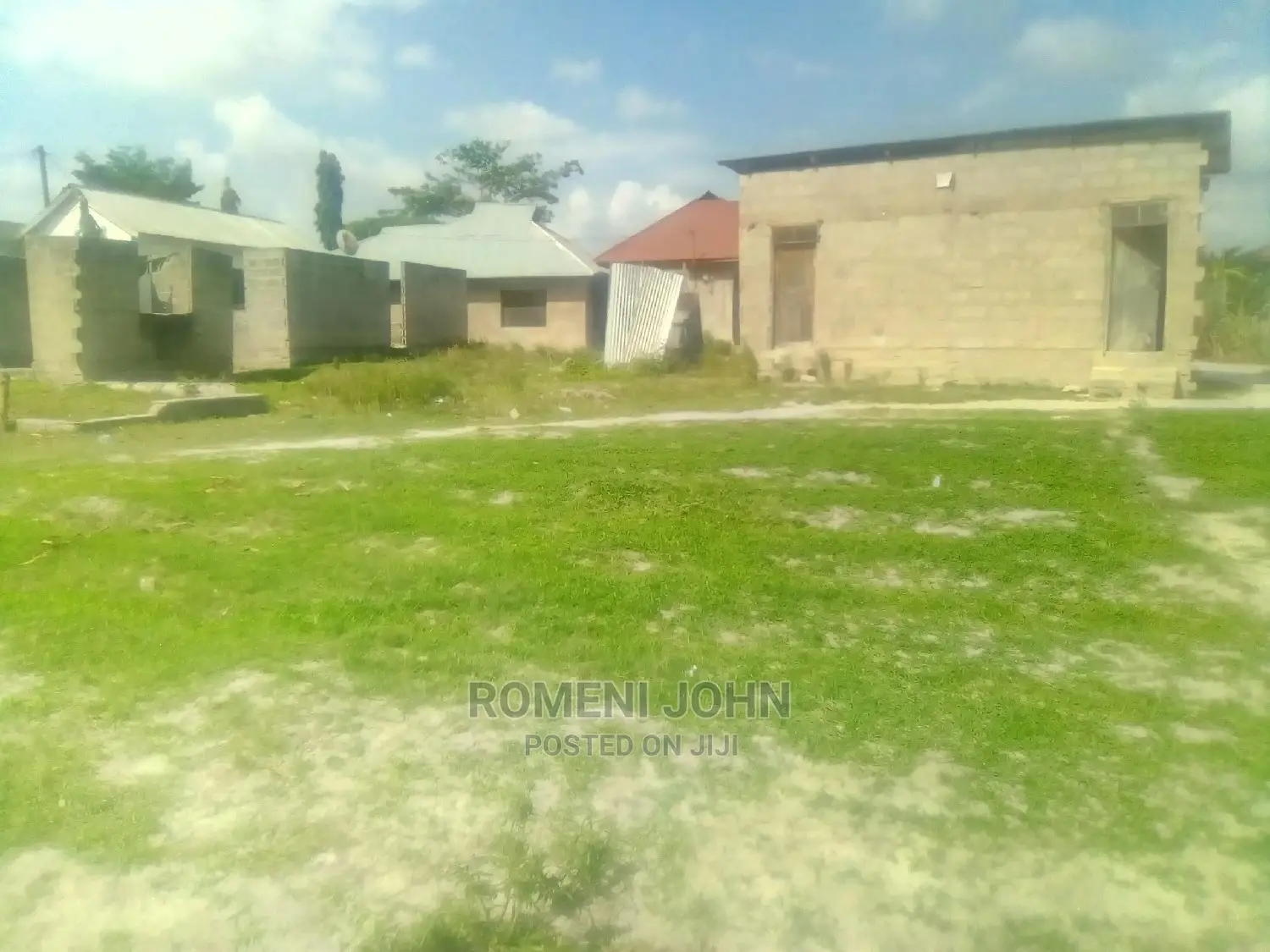 2bdrm Townhouse/Terrace in Tanzania Daressalaam for Sale