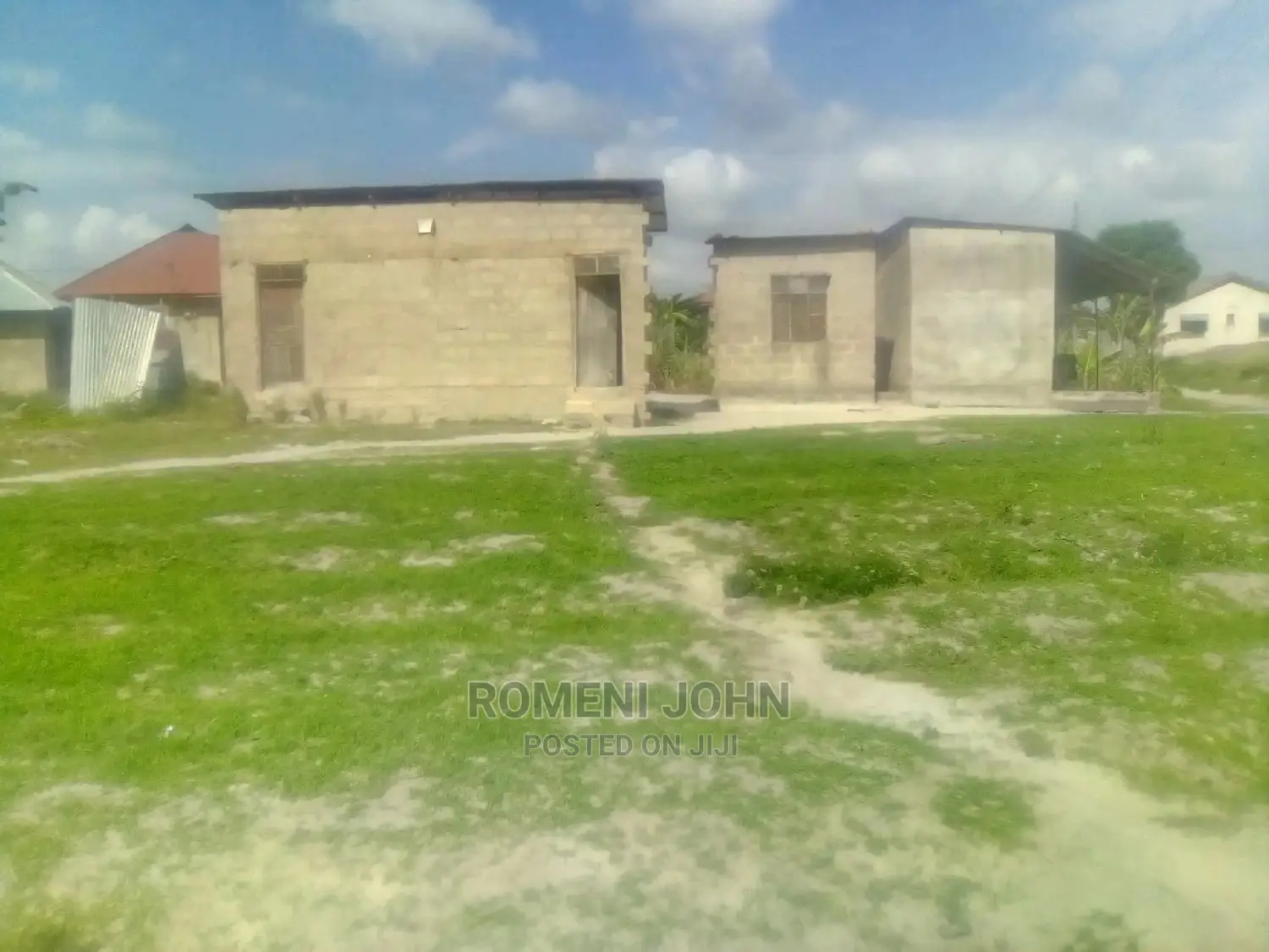 2bdrm Townhouse/Terrace in Tanzania Daressalaam for Sale