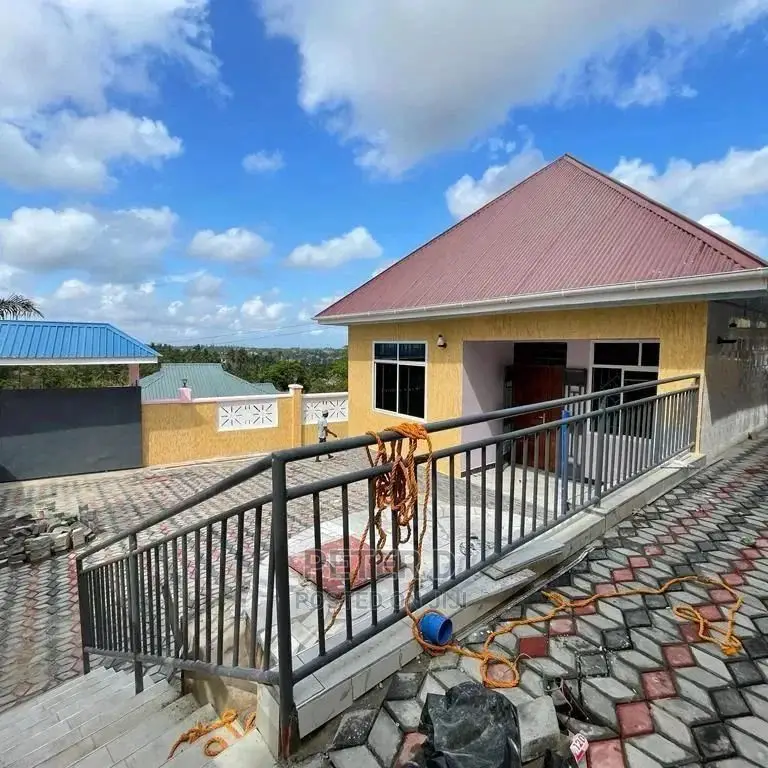 2bdrm Apartment in Kimara for Rent
