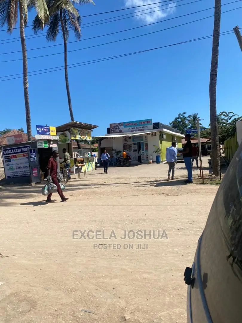 Eneo Linauzwa Tegeta Karibu Na Kibo Complex