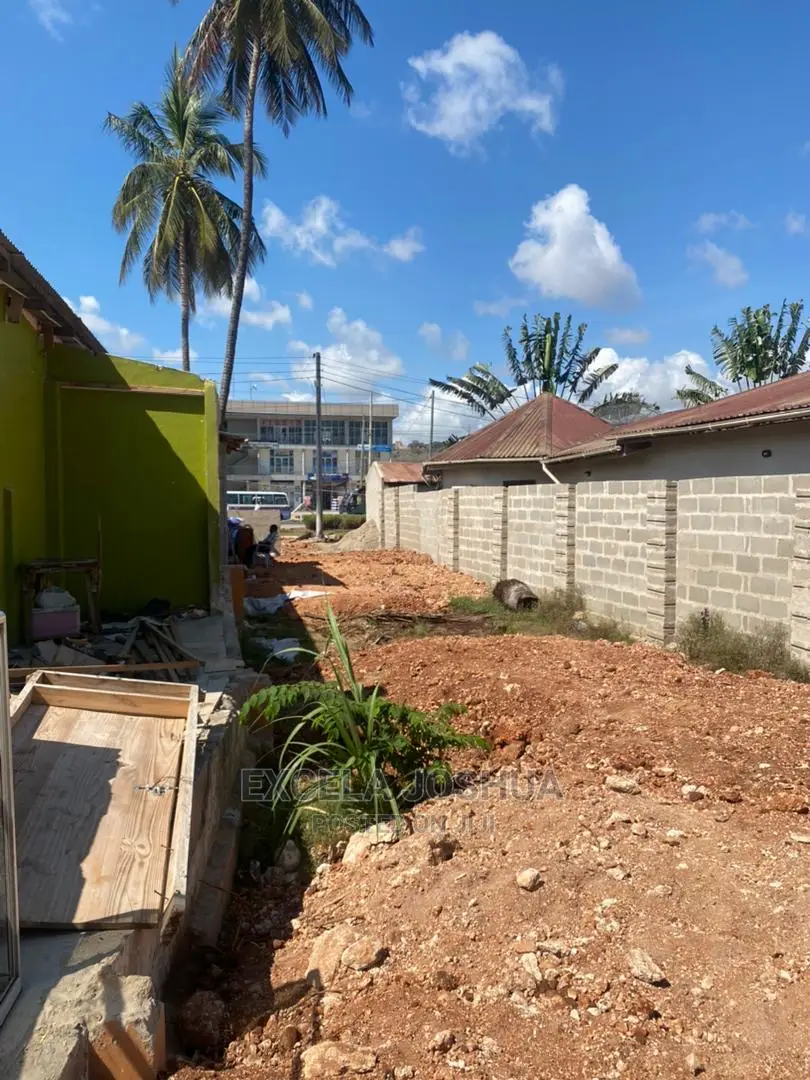 Eneo Linauzwa Tegeta Karibu Na Kibo Complex
