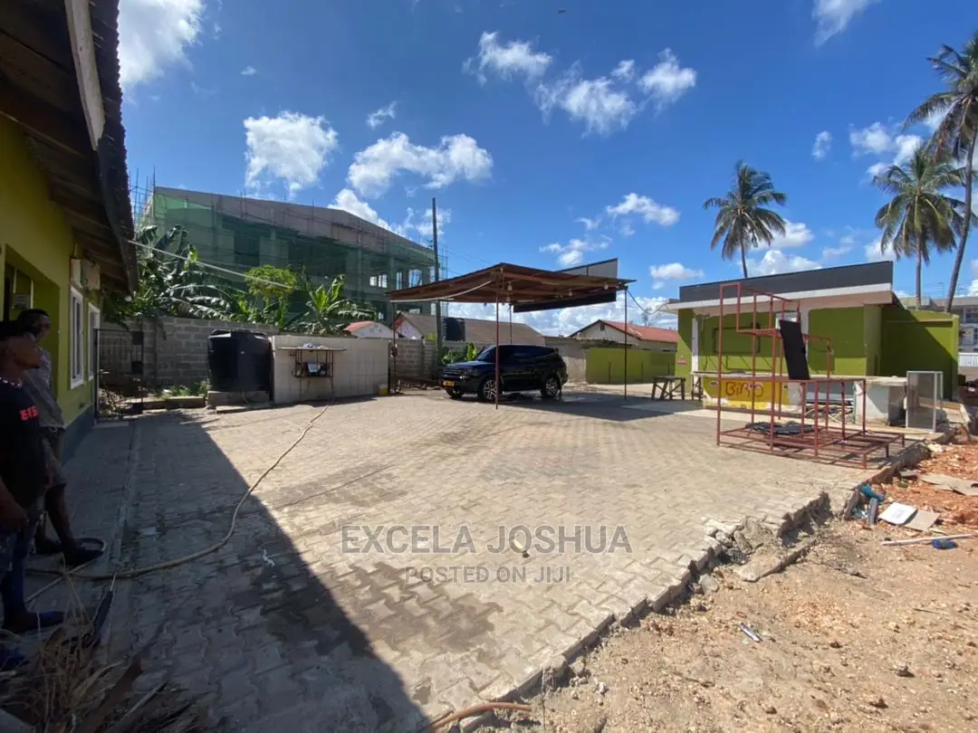 Eneo Linauzwa Tegeta Karibu Na Kibo Complex