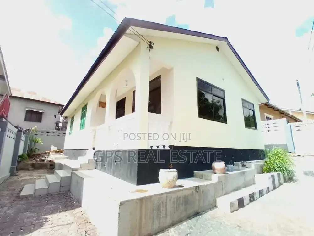 3bdrm House in Ubungo, Kinondoni for Sale
