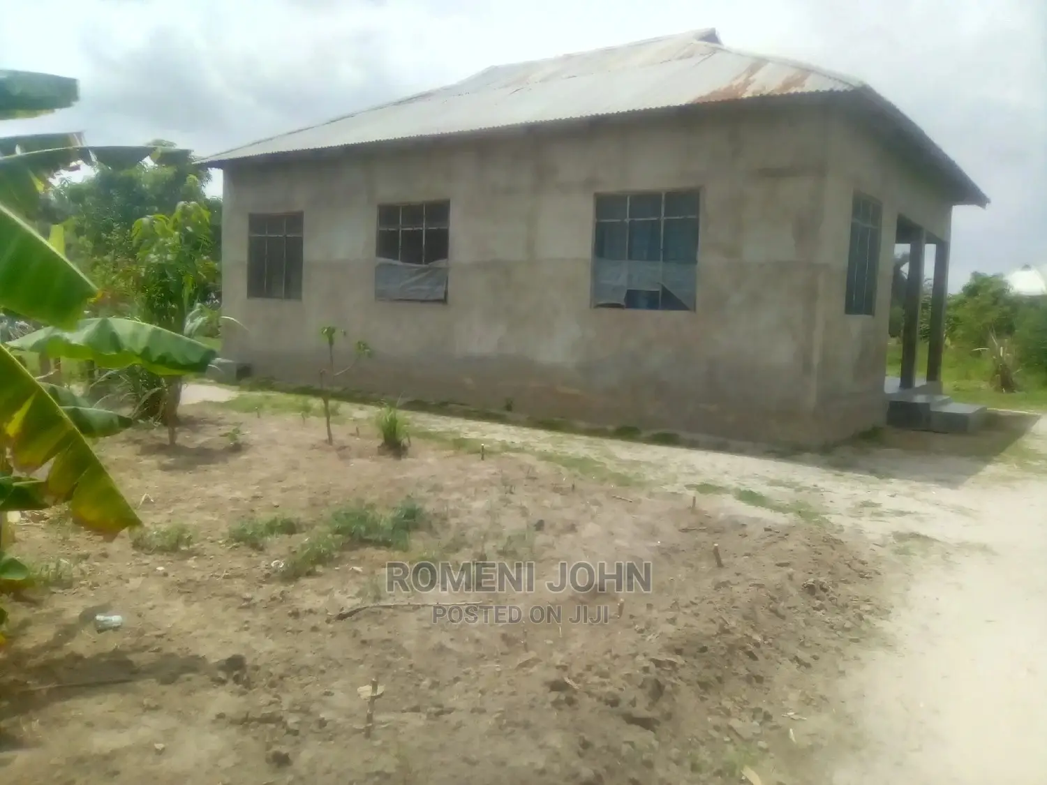 5bdrm Townhouse/Terrace in Tanzania Daressalaam for Sale