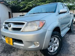Toyota Hilux 2006 Silver