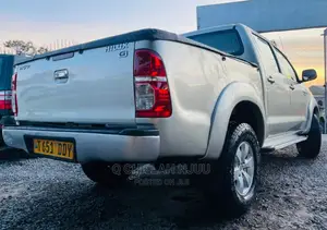 Toyota Hilux 2006 Silver