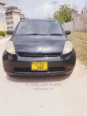 Toyota Passo 2004 Black