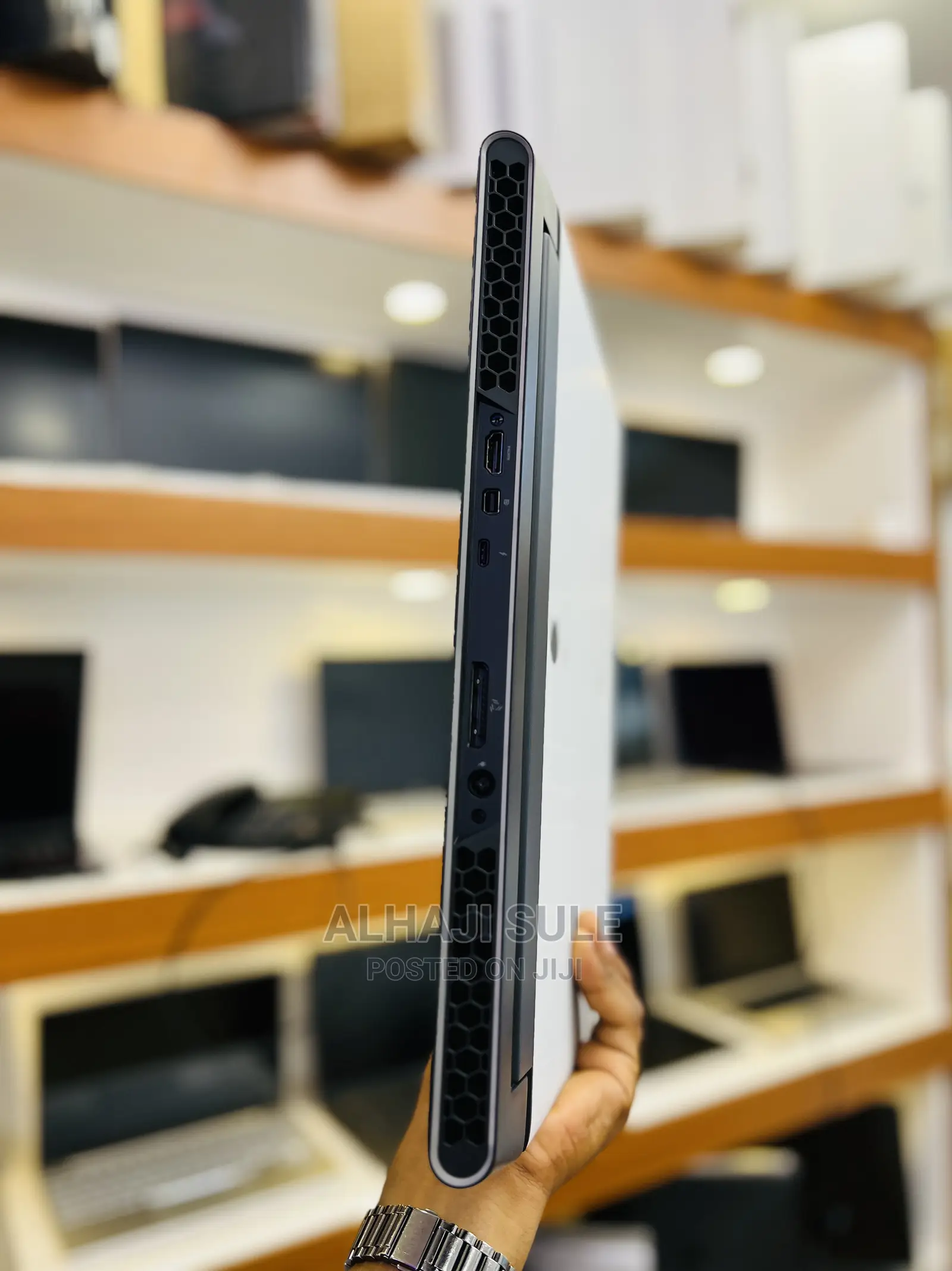 New Laptop Dell Alienware M15X R2 8GB Intel Core I7 SSD 512GB