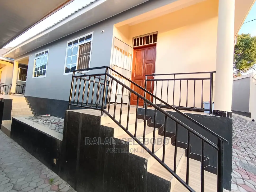 1bdrm Apartment in Kimara for Rent