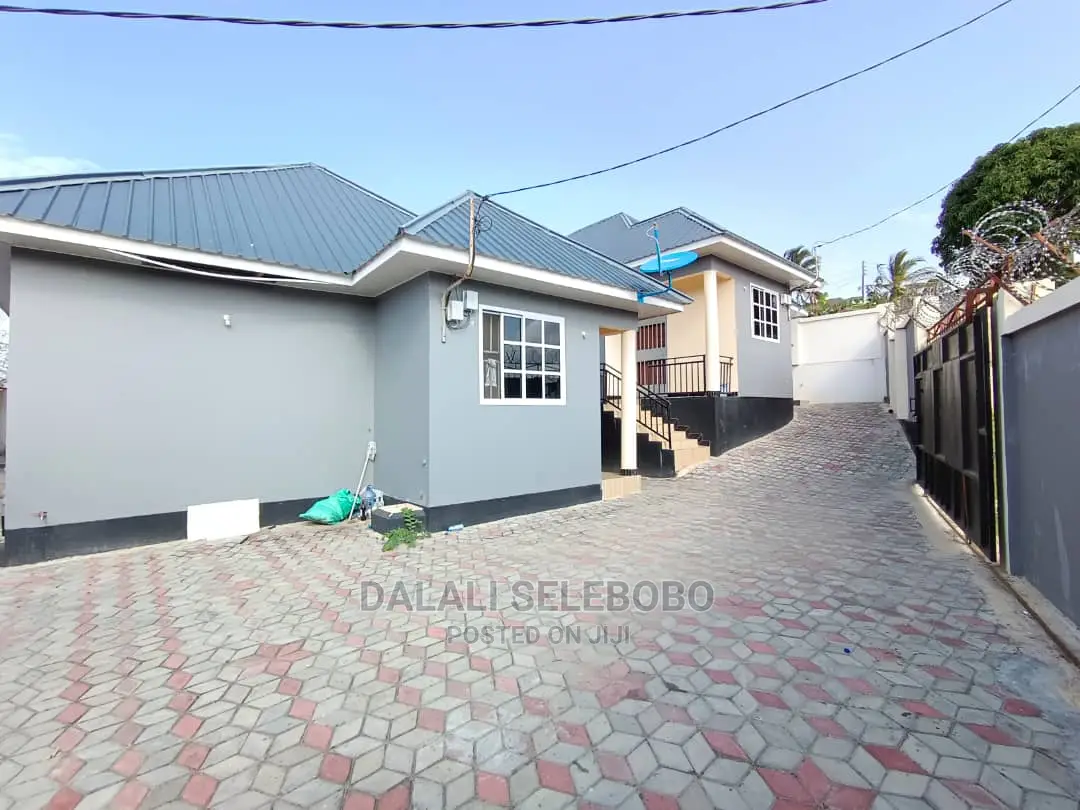 1bdrm Apartment in Kimara for Rent