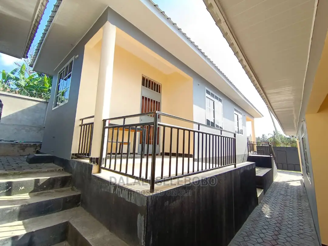 1bdrm Apartment in Kimara for Rent