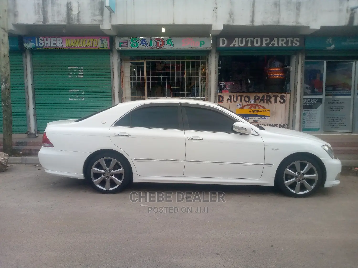 Toyota Crown 2005 White