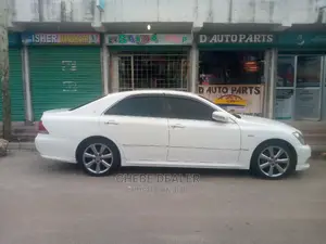 Toyota Crown 2005 White