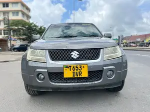 Suzuki Escudo 2005 Gray