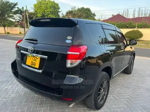Toyota Vanguard 2010