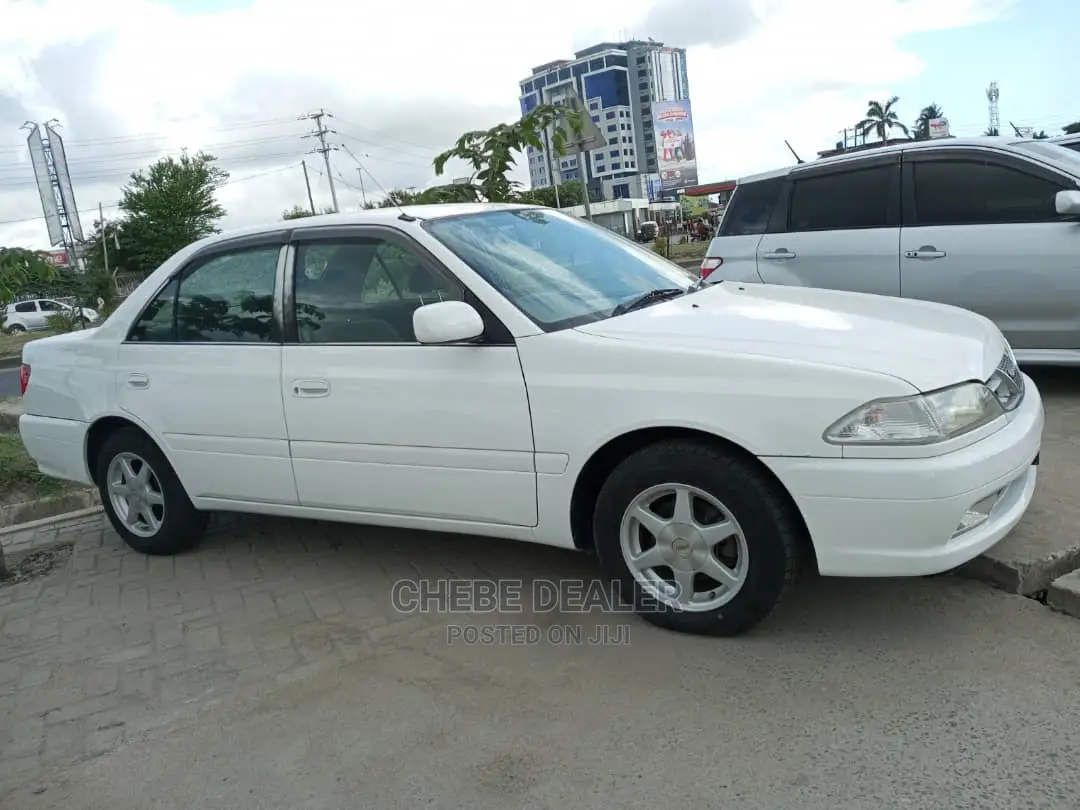 Toyota Carina 1.5 FWD Sedan 2001 White