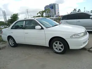 Toyota Carina 1.5 FWD Sedan 2001 White