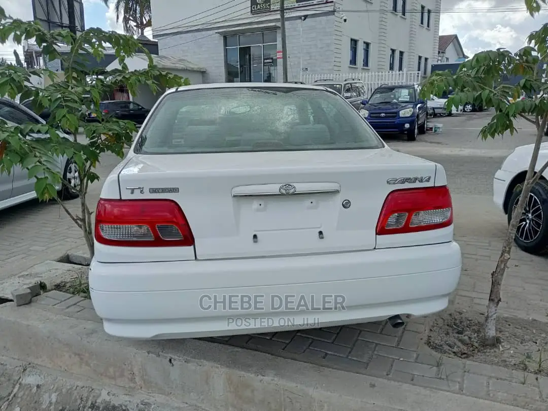 Toyota Carina 1.5 FWD Sedan 2001 White