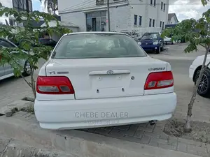 Toyota Carina 1.5 FWD Sedan 2001 White