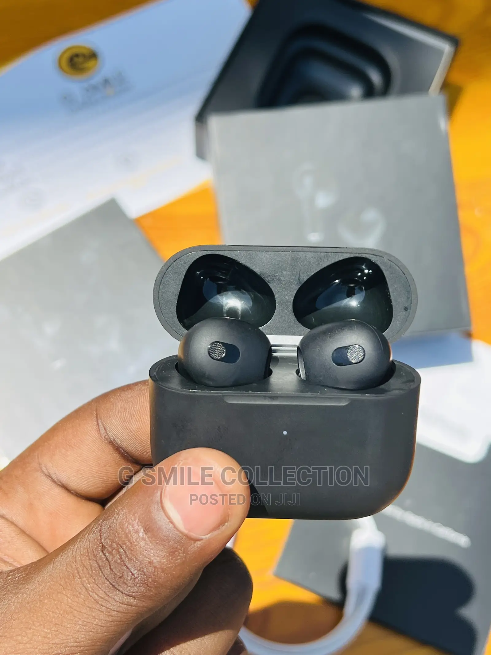 Black Airpods 3