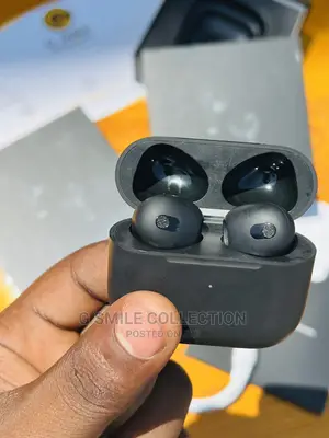 Black Airpods 3
