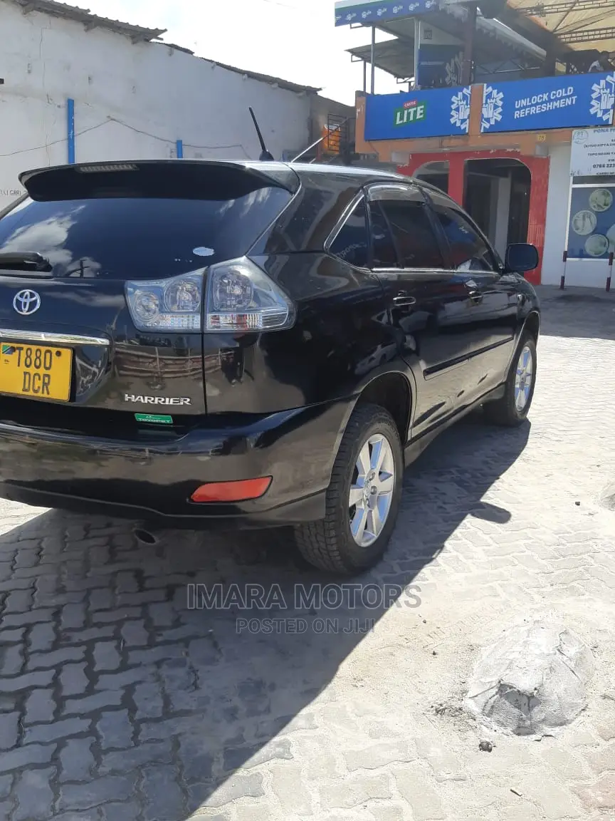 Toyota Harrier 2005