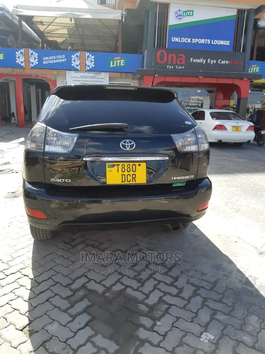 Toyota Harrier 2005