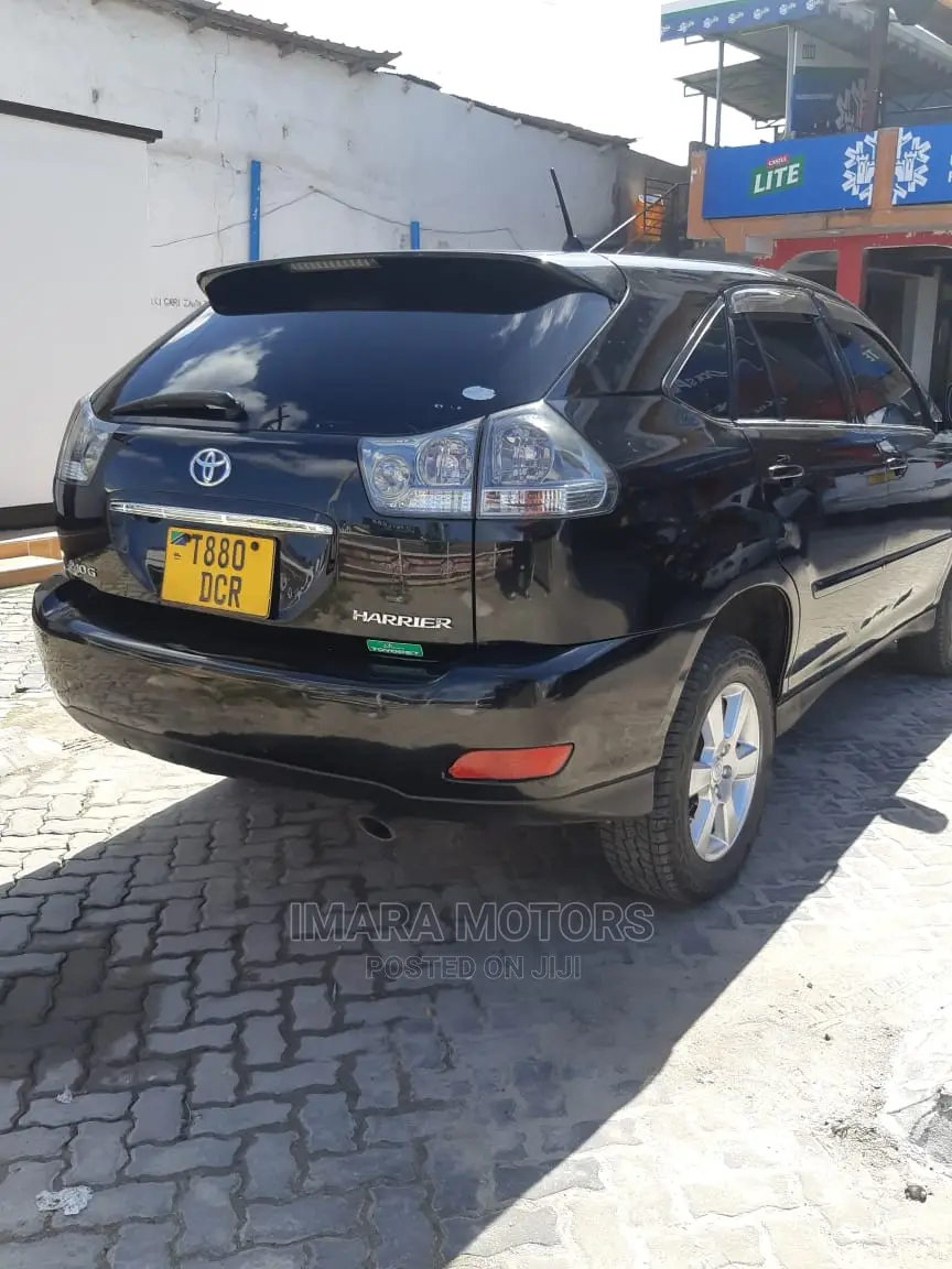 Toyota Harrier 2005