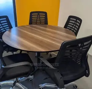 Round Table